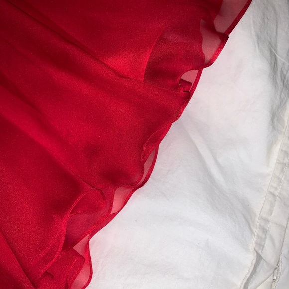 Short Strapless Red Flowy Sequin Dress - Picture 4 of 8